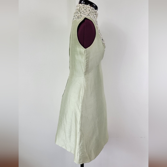 Vintage British Crown Colony of Hong Kong in chartreuse. - Picture 9 of 15